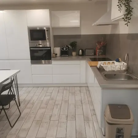 Apartmán T4 Le Sec 93130